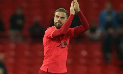 Liverpool khủng hoảng tuyến giữa khi tái đấu Real