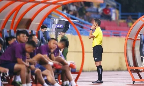 Một vấn đề từ VAR