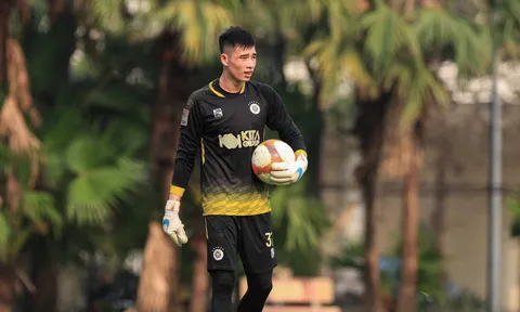 Văn Chuẩn gặp khó ở U23 Việt Nam, HLV Hoàng Anh Tuấn nói gì?