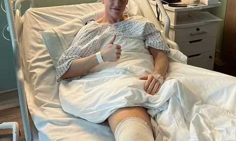 Van de Beek lần đầu lên tiếng sau thông tin nghỉ hết mùa