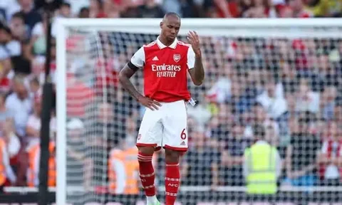 Vấn đề của Gabriel thúc giục Arsenal thực hiện thương vụ tiềm năng