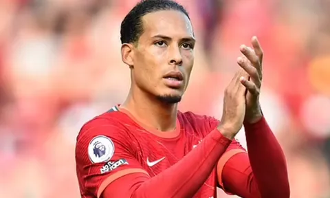 Van Dijk: "Tôi không phải robot"