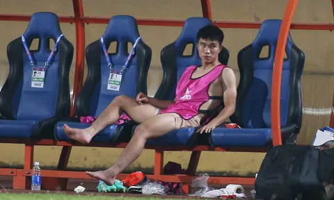 Văn Đô lật cổ chân, lỡ cơ hội lên tuyển