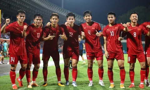 Nước cờ đáng chờ đợi của HLV Troussier