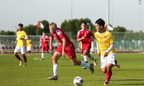 Văn Khang mắc lỗi, U20 Việt Nam thua Dubai City FC 0-1