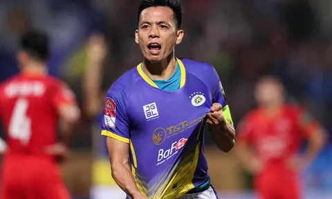Văn Quyết bất ngờ trượt đề cử Cầu thủ xuất sắc nhất V-League 2023