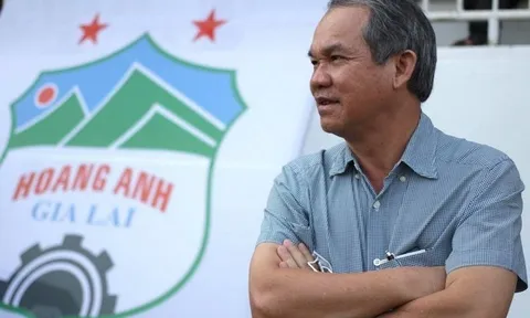 Đứa con tung cánh và nỗi buồn của bầu Đức