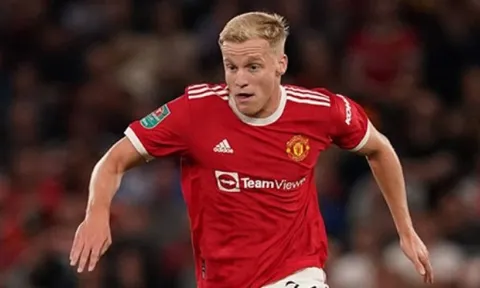 Solskjaer xác nhận cú lừa De Beek - Everton