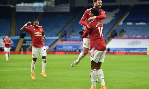 Vắng Fred, Rashford, Bruno, M.U dùng 4-3-3 đấu Liverpool?