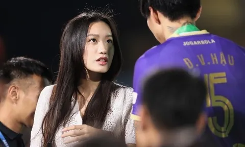 Dàn mỹ nhân rạng ngời ngày Hà Nội vô địch; Văn Hậu có bến đỗ mới?