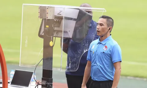 VAR gây nhiều tranh cãi, VFF lên tiếng