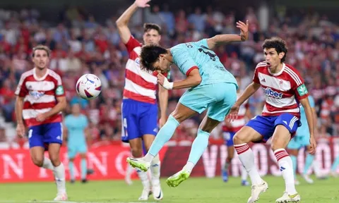 Tiếc nuối cho Felix ở trận Granada 2-2 Barca