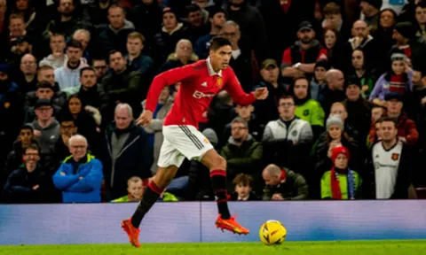 "Varane là một thảm họa"