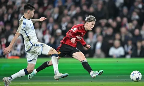 Hậu vệ Copenhagen mỉa mai 'chú hề' của Man United