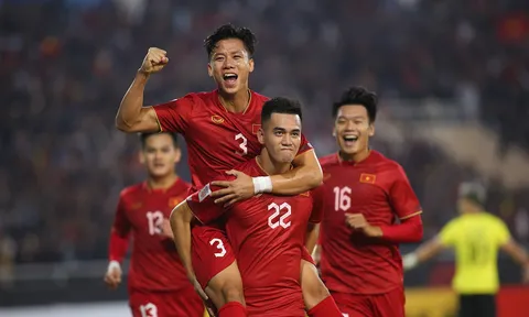Vé xem tuyển Việt Nam đấu Hong Kong và Syria 'siêu rẻ'