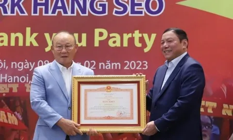 VFF tổ chức tiệc cảm ơn HLV Park