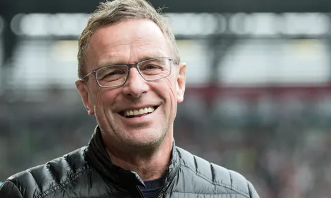Tony Cascarino khuyên Rangnick loại 3 cầu thủ khỏi đội hình M.U