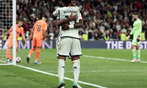 Rodrygo: "Rodrygo và Vinicius đã trở lại"