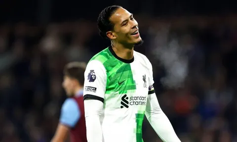Virgil van Dijk và 4 hậu vệ ưu tú chưa bị qua người mùa bóng 2023/24
