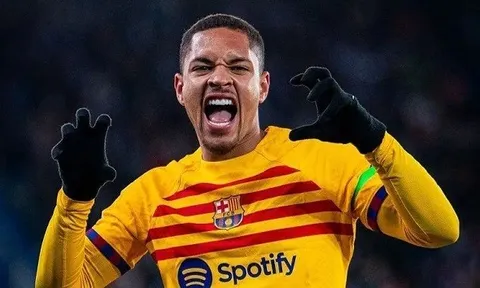 1 bàn, 1 thẻ đỏ trong 13 phút: Khởi đầu thú vị của tân binh Barca