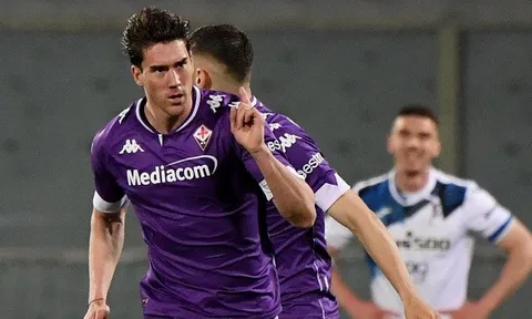 CEO Fiorentina bật đèn xanh cho Arsenal trong thương vụ Vlahovic