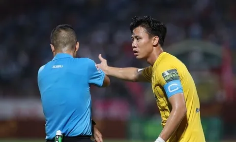 V.League lại 'nóng' vì sai lầm trọng tài