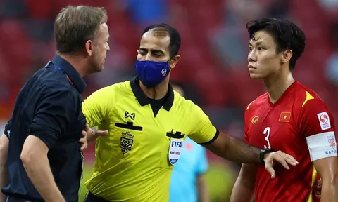 Thầy Park thua HLV Polking ở bán kết lượt đi AFF Cup