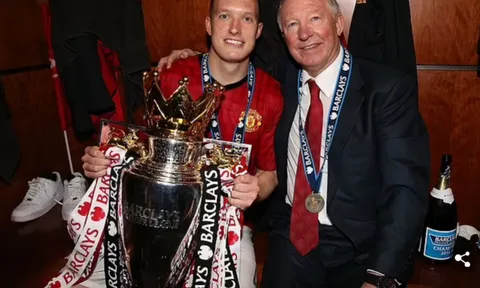Vô địch Premier League cùng Man Utd, Phil Jones vẫn thấy tiếc nuối