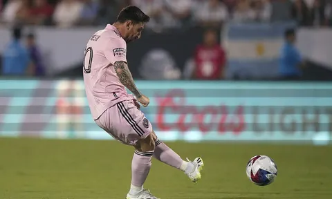  “Với Messi, đá phạt gián tiếp chẳng khác gì phạt đền”