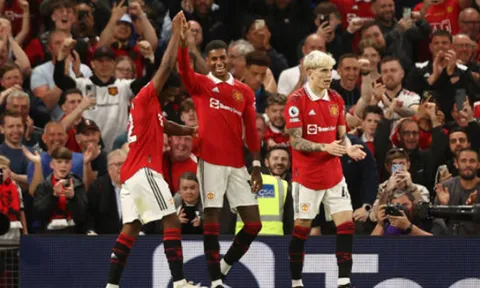 Vùi dập Chelsea, M.U chính thức đoạt vé dự Champions League