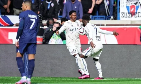 Vượt mặt Mbappe, "kẻ hủy diệt" của Lille khiến châu Âu bấn loạn