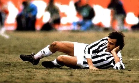 Vượt mặt Platini, Paulo Dybala ăn mừng như huyền thoại Juventus