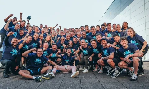 Arsenal vẫy cờ trắng, Gundogan lập tức đăng đàn