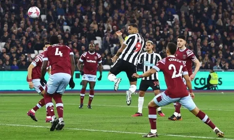 Newcastle bay cao trên BXH Premier League