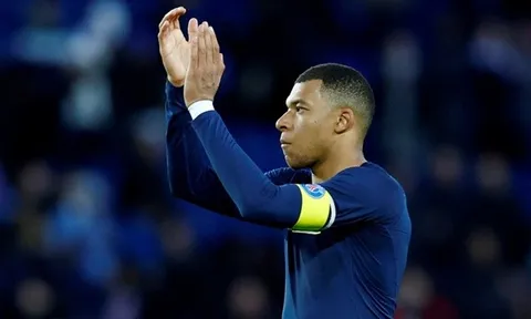 Băng đội trưởng của Mbappe khiến tuyển Pháp dậy sóng