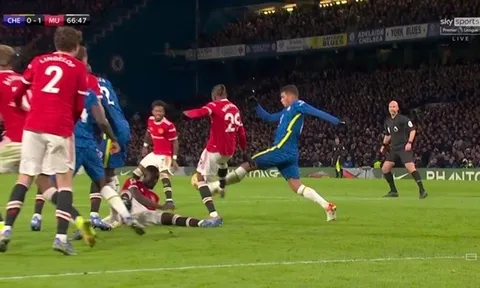 "Wan-Bissaka đã rất cẩu thả"