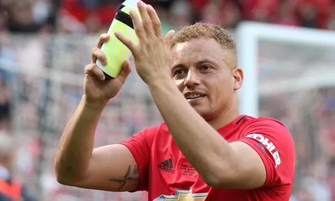 Wes Brown chỉ ra bản hợp đồng hoàn hảo với M.U trong tháng Giêng
