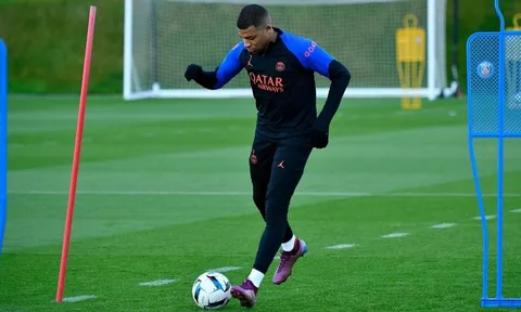 "Mbappe đã dạy cho cả đội bằng sự vị tha của mình"