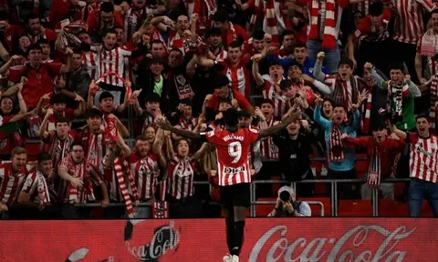 Cay cú Barca, tiền đạo tạo ra tràng cười trên mạng xã hội