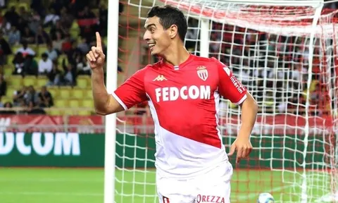 Ben Yedder tỏa sáng bất chấp sự xuất hiện của cựu sao Arsenal