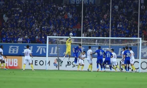 5 điểm nhấn Wuhan Three Towns vs Hà Nội: Ngoại binh báo hại; Kẻ đóng thế xuất sắc