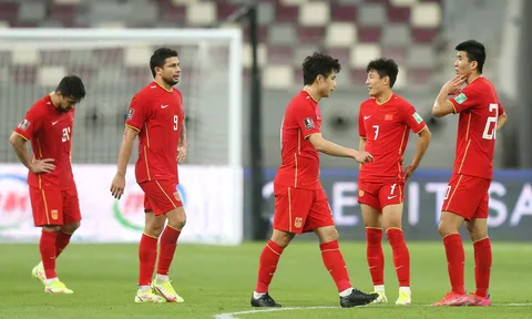Bóng đá Trung Quốc vỡ mộng World Cup trước trận gặp tuyển Việt Nam