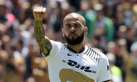 Dani Alves bị tịch thu nhà khi đang ngồi tù
