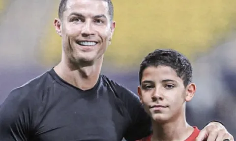 Xác nhận: Al Nassr đặc cách khó tin cho con trai Ronaldo