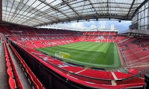 Xác nhận! Tỷ phú đầu tiên hỏi mua Man United