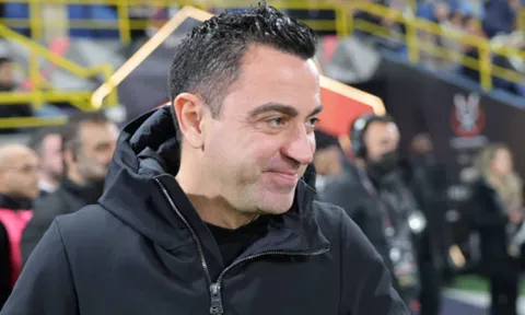 Xavi sắp có thêm tiền "đi chợ"