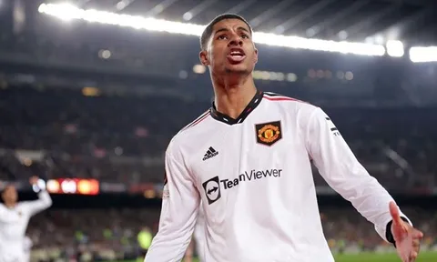 Xavi đã lường trước nhưng Barca không thể cản nổi Rashford