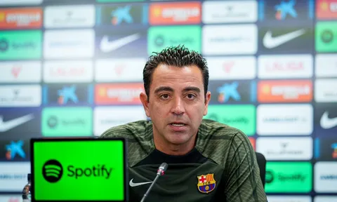 Xavi lên tiếng về thương vụ Cancelo đến Barca