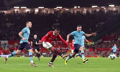 'Xe đua' Rashford độc diễn ngoạn mục, Man Utd thắng cách biệt trên sân nhà