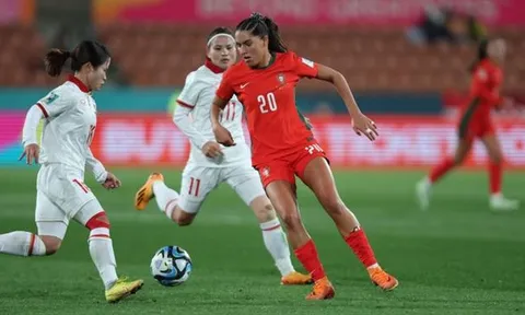 Xé lưới tuyển Việt Nam, nữ tiền đạo BĐN phá kỷ lục của Ronaldo